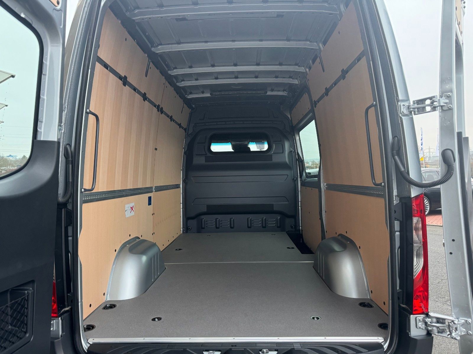 Fahrzeugabbildung Mercedes-Benz Sprinter 317 CDI 3665 Klima Kamera AHK