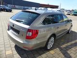Skoda Superb Elegance*Leder*Panorama*Xenon*DSG*Voll... - Skoda Superb: Elegance