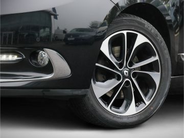 Renault Scenic III BOSE Edition 2.0 dCi 6-Gang 160