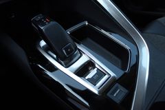 Fahrzeugabbildung Peugeot 5008 Allure 1.2T NAVI/LED/PDC/AHK/7-SITZER/TEMPO