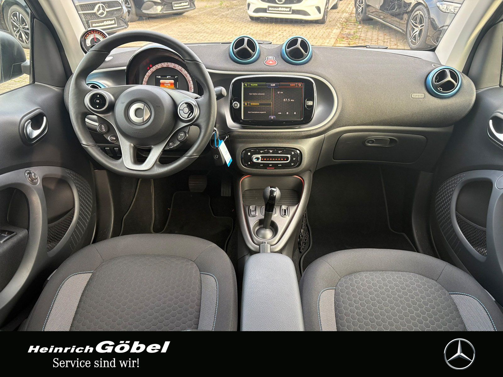 Fahrzeugabbildung Smart EQ*EXCLUSIVE*22kW*ALLW-REIFEN*WINTER-PAKET*PANO*