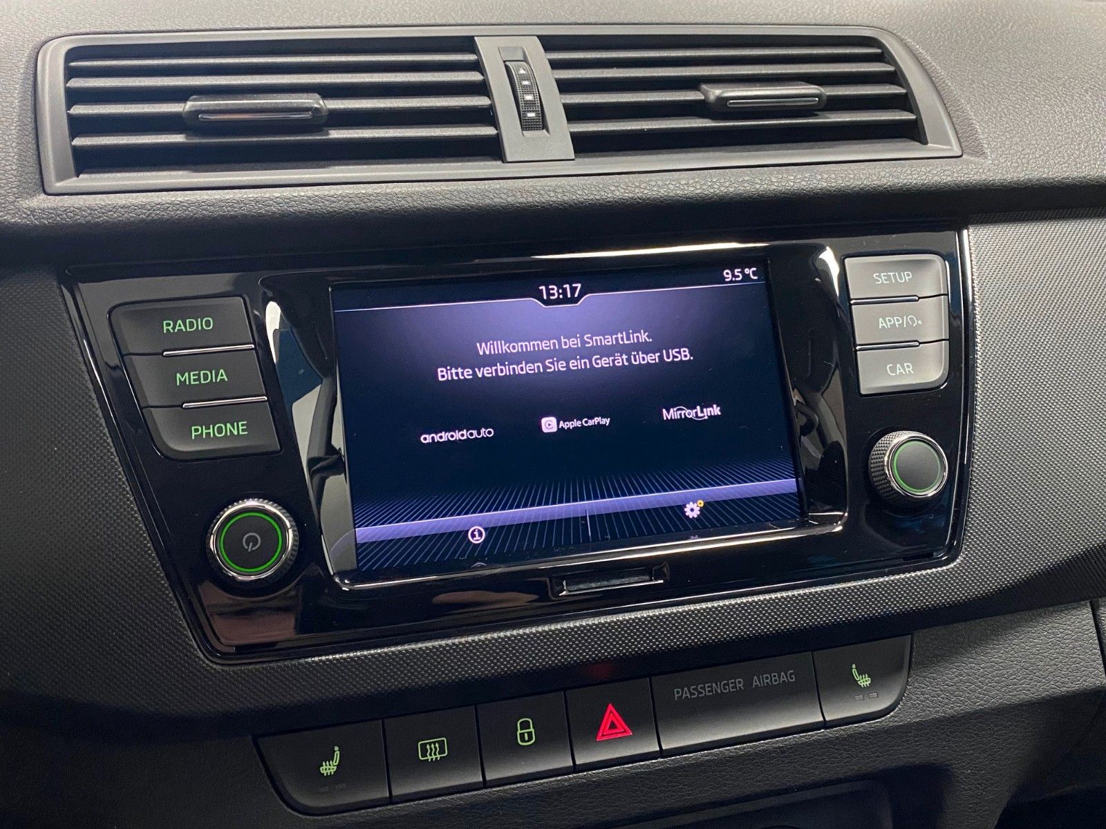 Fahrzeugabbildung SKODA FABIA COMBI 1.0 TSI Ambition+SHZ+SMARTLINK+ALU++