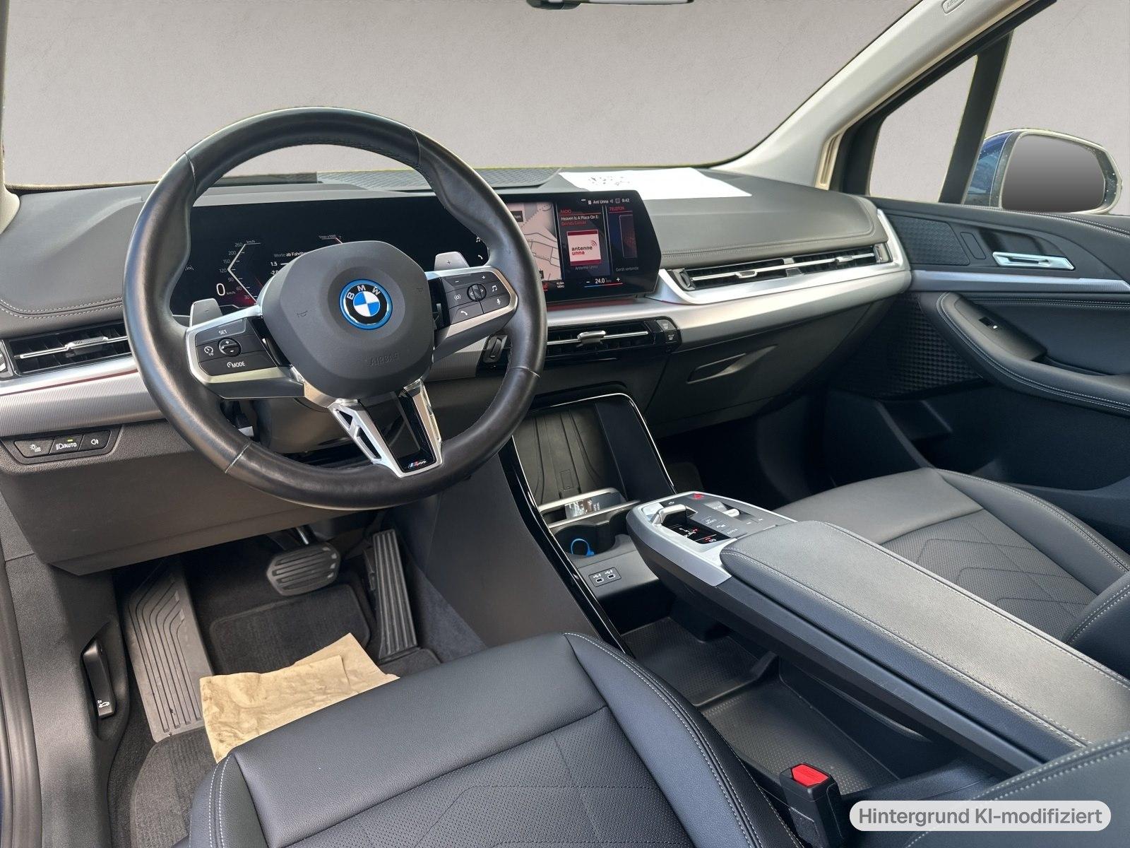 BMW 230e xDrive Active Tourer Luxury Line + 2Jahre-B