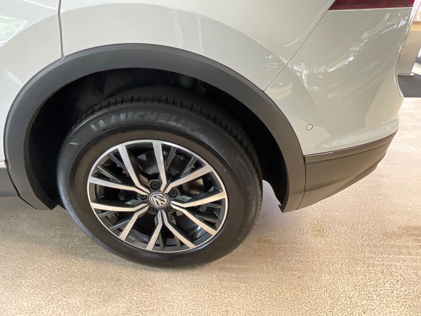 Fahrzeugabbildung Volkswagen Tiguan Comfortline 2.0TDI *DIGITALTACHO*LED*360°