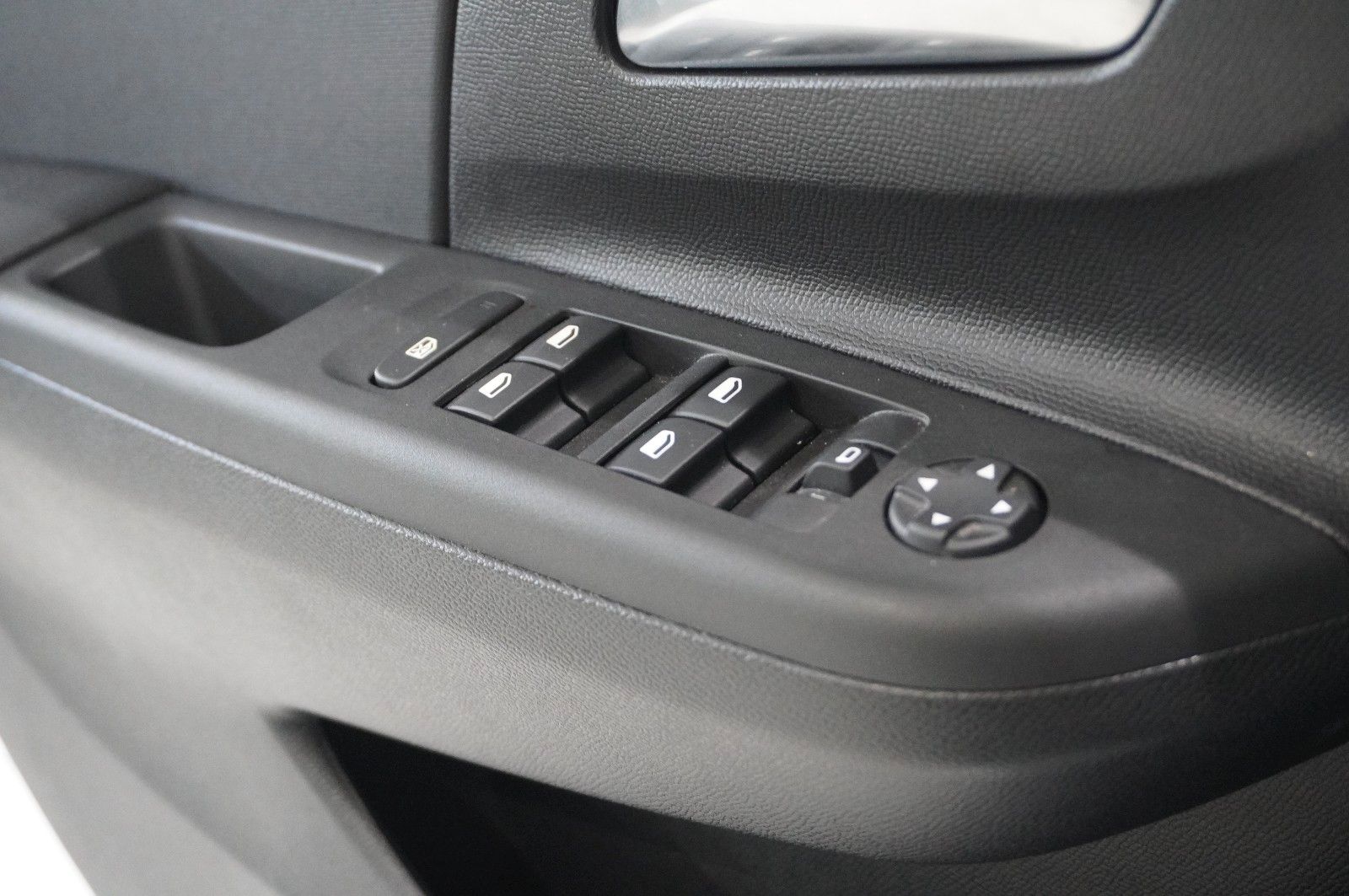Fahrzeugabbildung Opel Corsa-e "FACELIFT" 3-PHASIG EDIT. NAVI/LED/DAB+