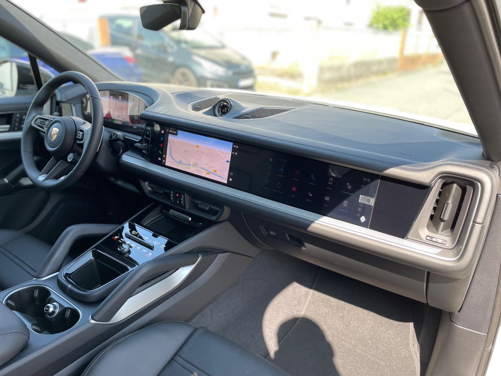 Fahrzeugabbildung Porsche Cayenne E-Hybrid Coupé |ACC|360°|SportDesign|22"