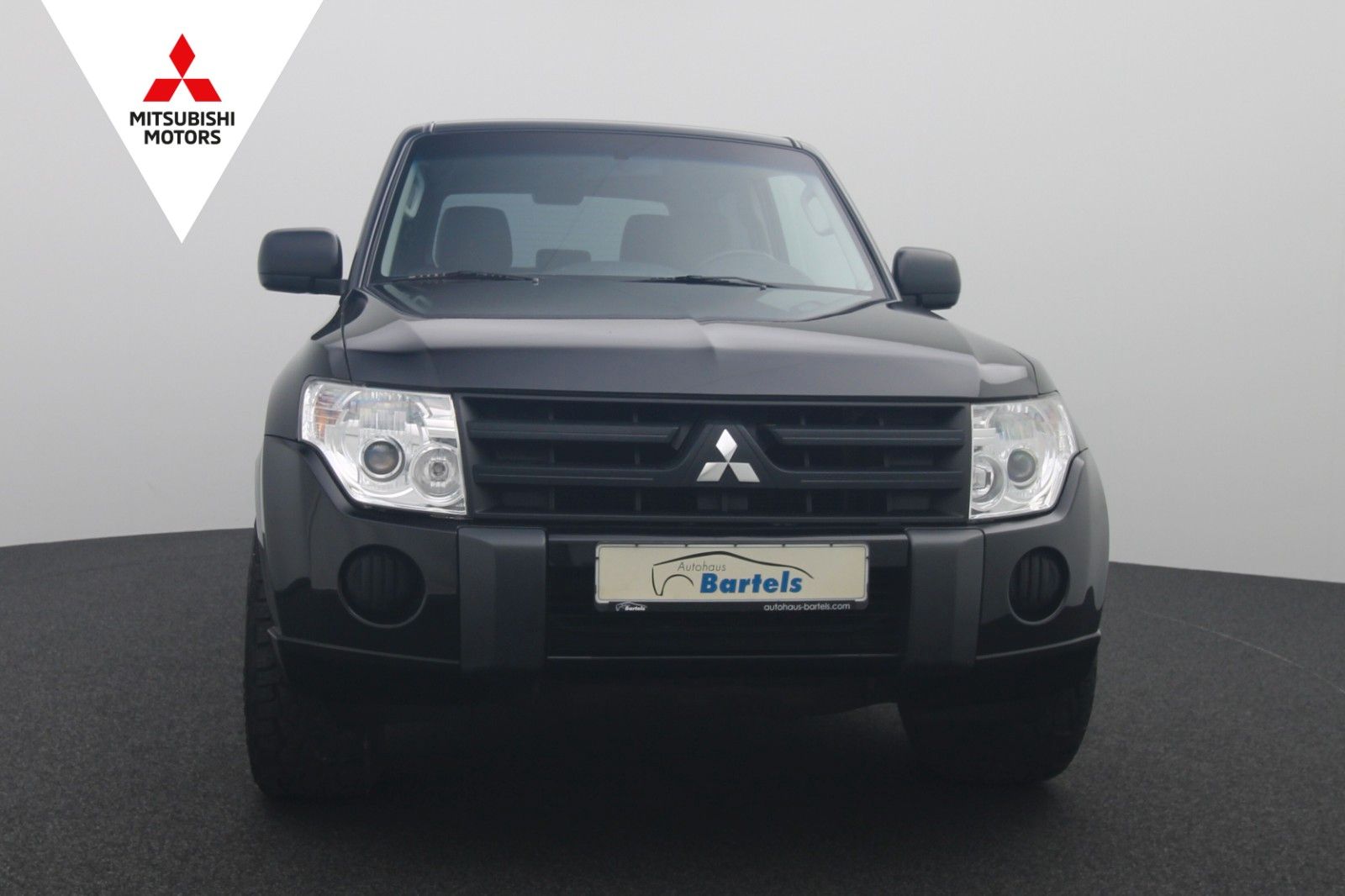 Fahrzeugabbildung Mitsubishi Pajero 3.2 DI-D Inform