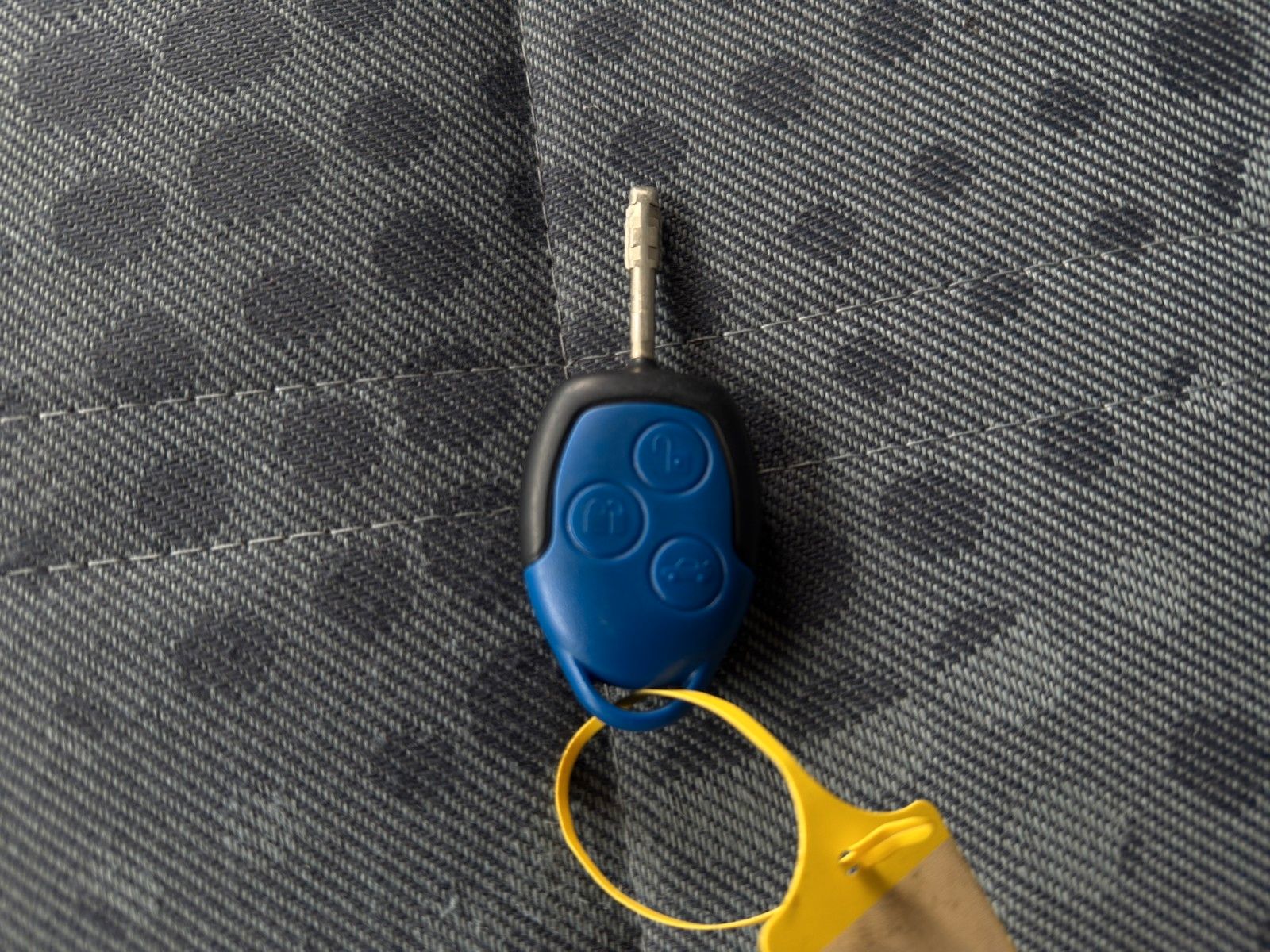 Fahrzeugabbildung Ford Transit Kasten 330K*Kamera*Tempomat*AHK*Werkbank