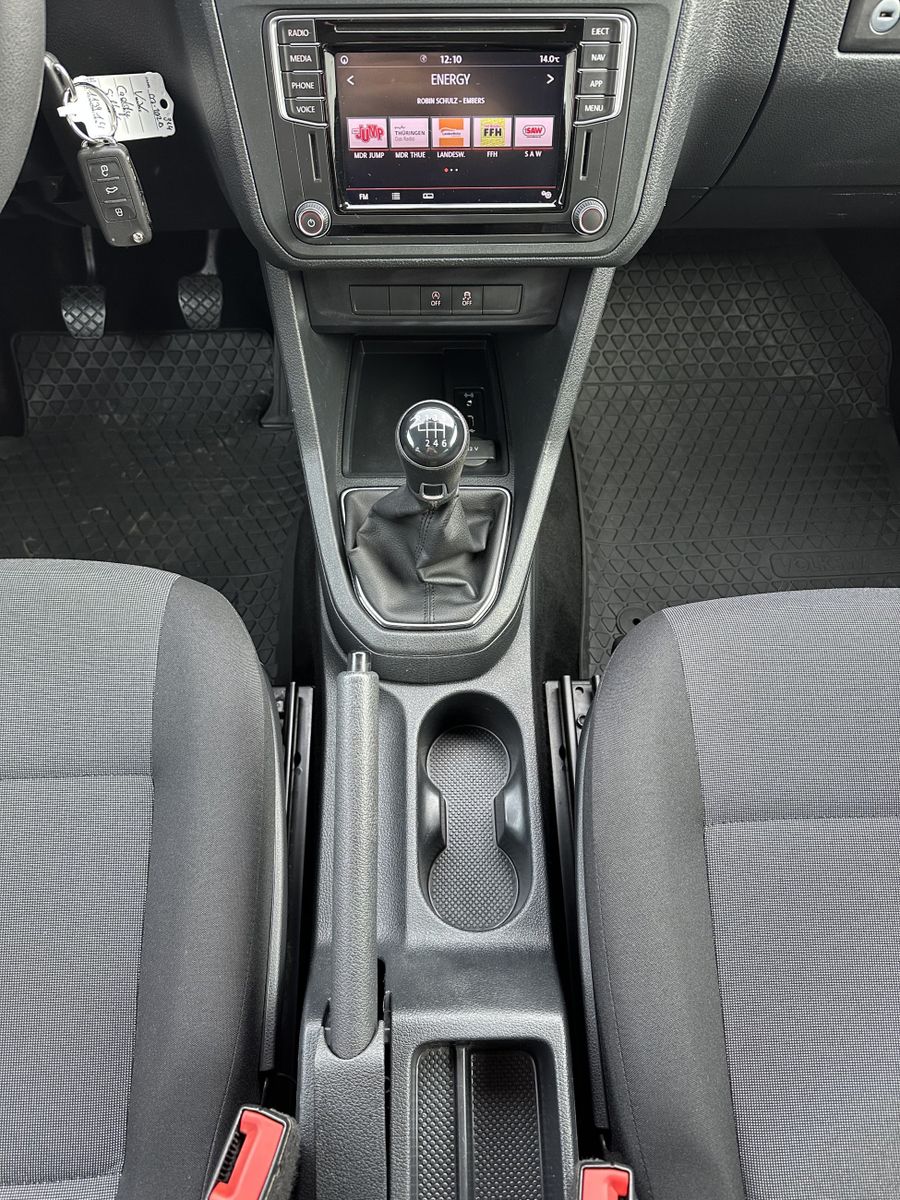 Fahrzeugabbildung Volkswagen Caddy 2.0 TDI Maxi 5-Sitzer NAV+AHK+BT+KLIMA+1HD
