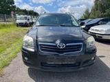 Toyota Avensis Kombi 2.0 D-4D Sol - Toyota Avensis Sol mit Diesel-Antrieb