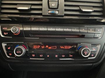 BMW 318 d Limousine *Klima*SHZ*Navi*PDC*Bi-Xenon*