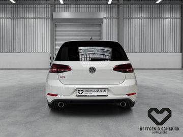 Volkswagen Golf - 3