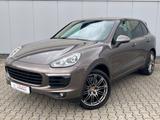 Porsche Cayenne 3.0 TDI/Bi-Xenon/R-Kam/AHK/Pano/Bose/Nav - Porsche: 3.0