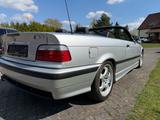 BMW M3 Cabrio I 1.HAND ! I ORIGINAL KM I HAR. KARDON - silberne BMW M3