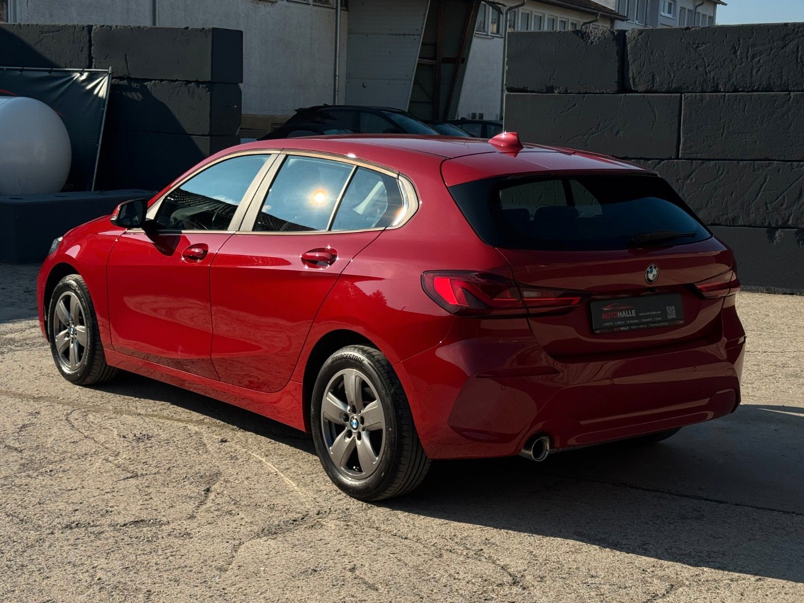 Fahrzeugabbildung BMW 118i Advantage Kamera CarPlay LC Prof. LHZ SHZ