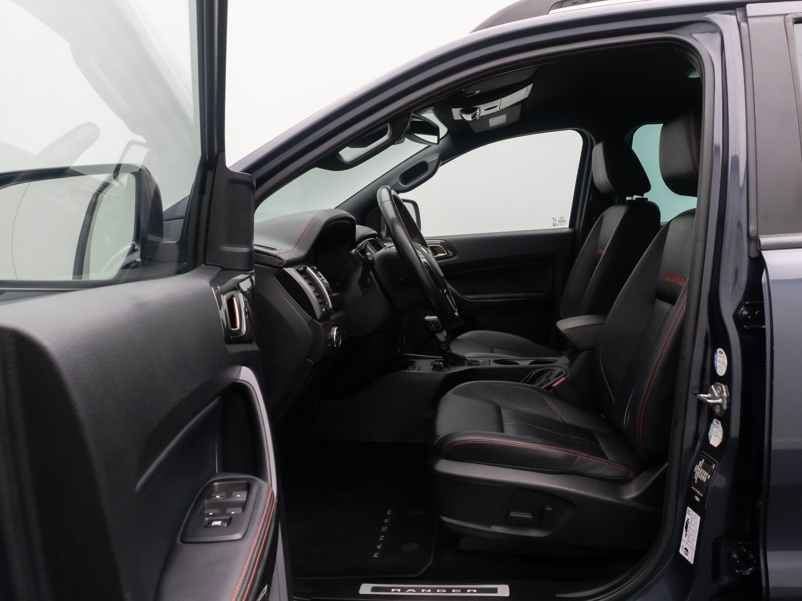 Fahrzeugabbildung Ford Ranger Wildtrak Doppelkabine 4x4 Thunder