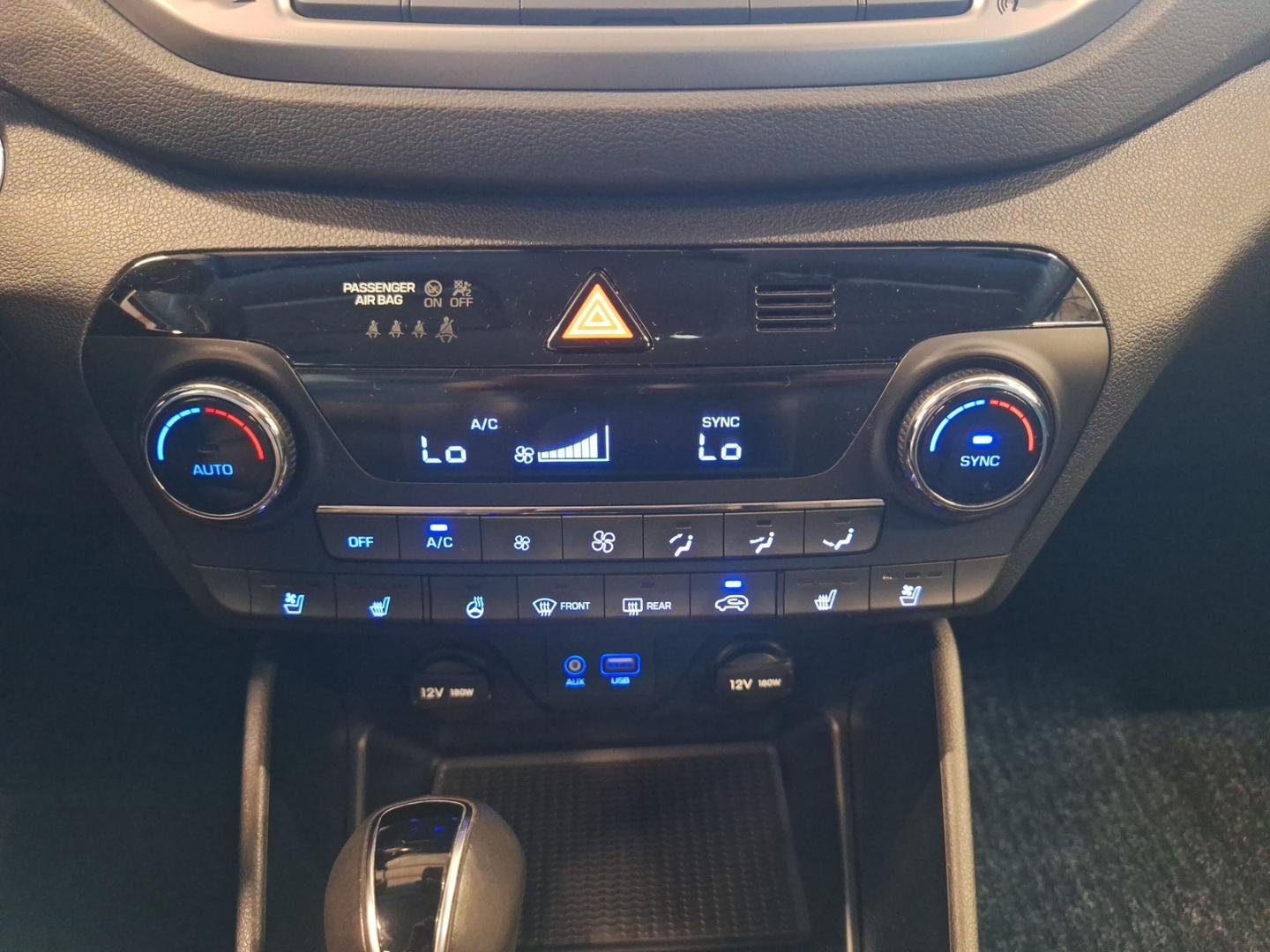 Hyundai Tucson 1.6T 4WD DCT PREMIUM Leder Navi Sich.-P.