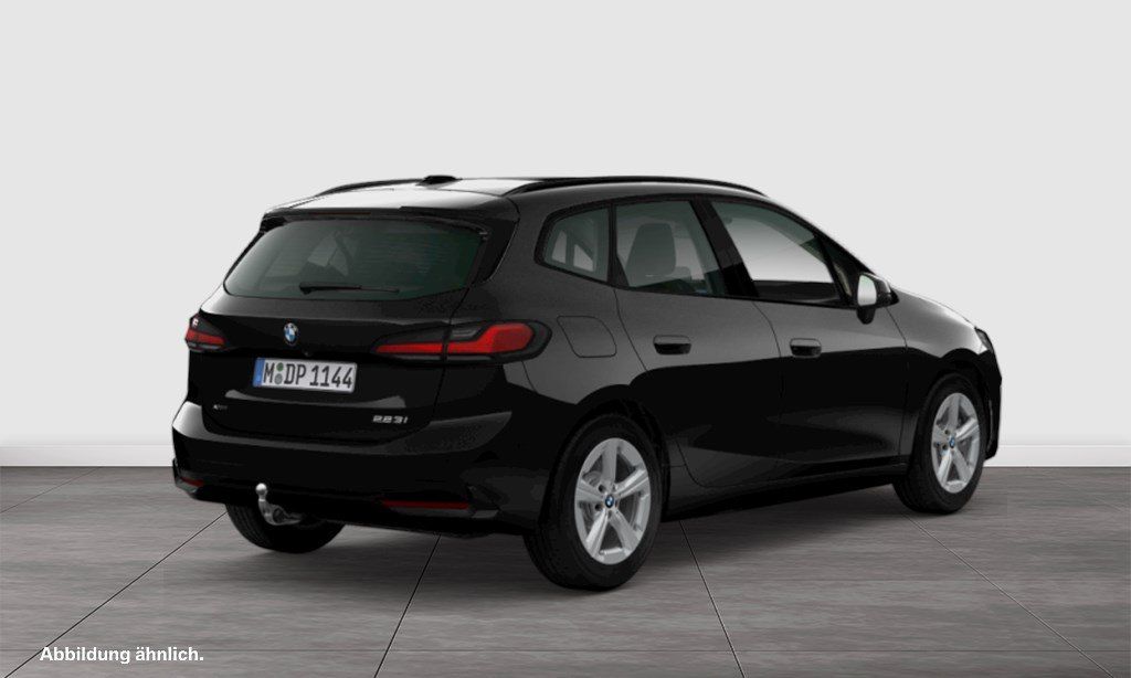 BMW 223 Active Tourer - Bild 2