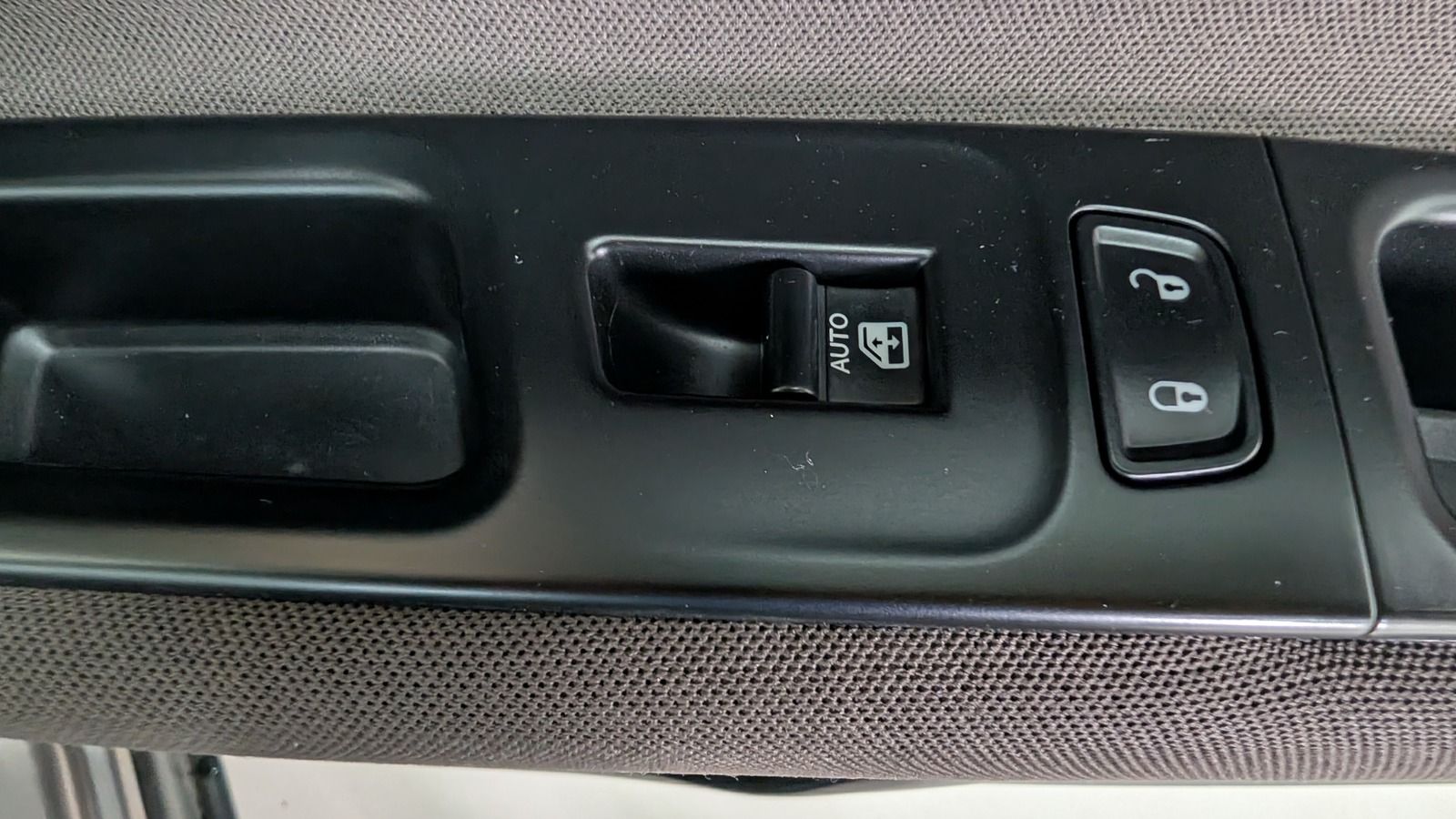 Fahrzeugabbildung Jeep Renegade 2.0 MultiJet II 140 AWD * AHK Night Eag