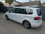 Volkswagen Sharan 2.0 TSI DSG BMT SOUND  - weiße Volkswagen Sharan
