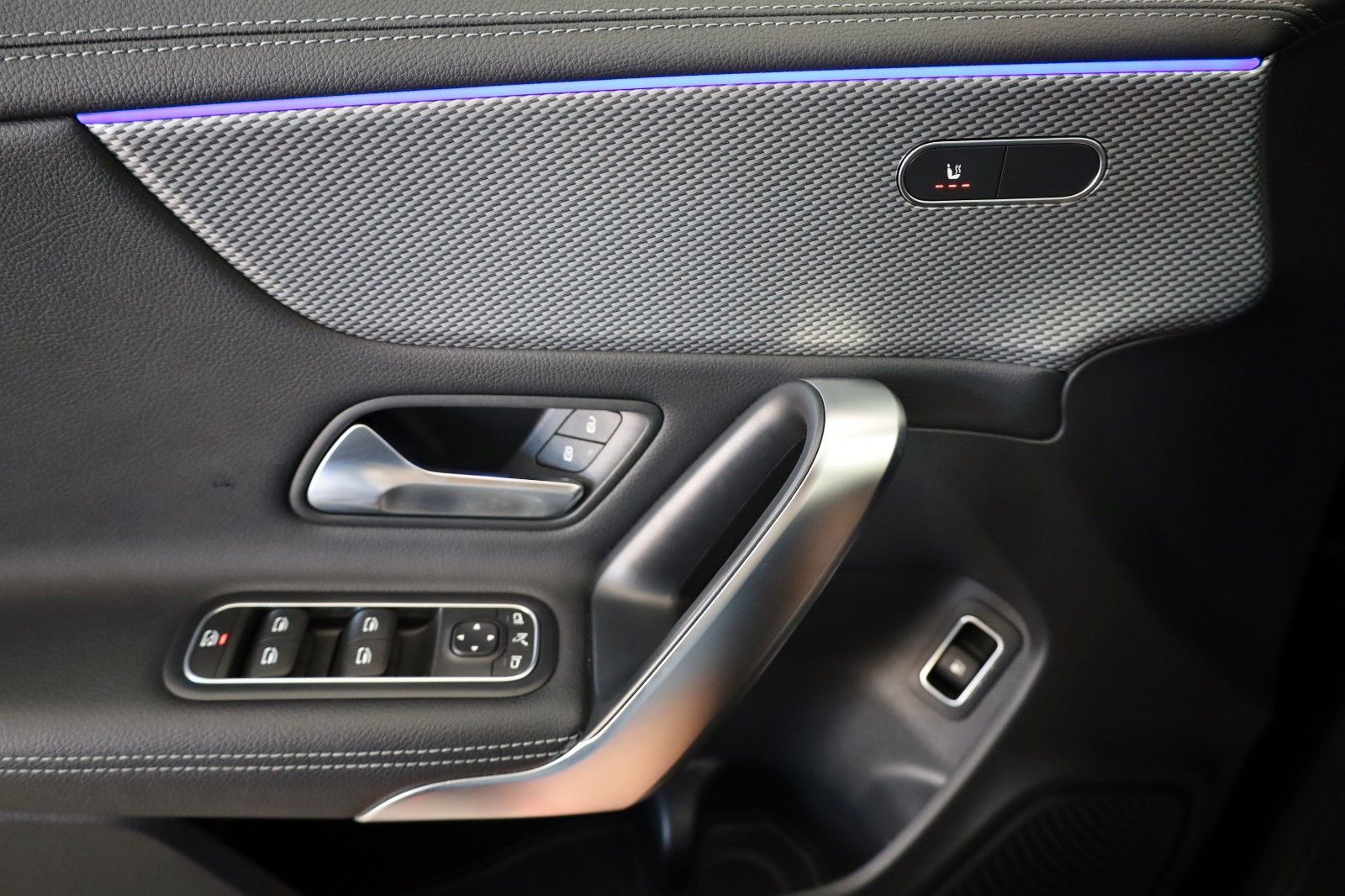 Fahrzeugabbildung Mercedes-Benz CLA 250 e Progressive ,Leder,Navi,LED,SH,Kamera