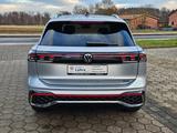 Volkswagen Tiguan R-line 2.0 TDI 142 kW 4Motion AHK LED - Volkswagen Tiguan mit Diesel-Antrieb: Geländewagen, 2.0