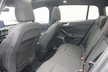 Fahrzeugabbildung Ford Focus 1.0 Turnier ST-Line X EcoBoost M-Hybrid