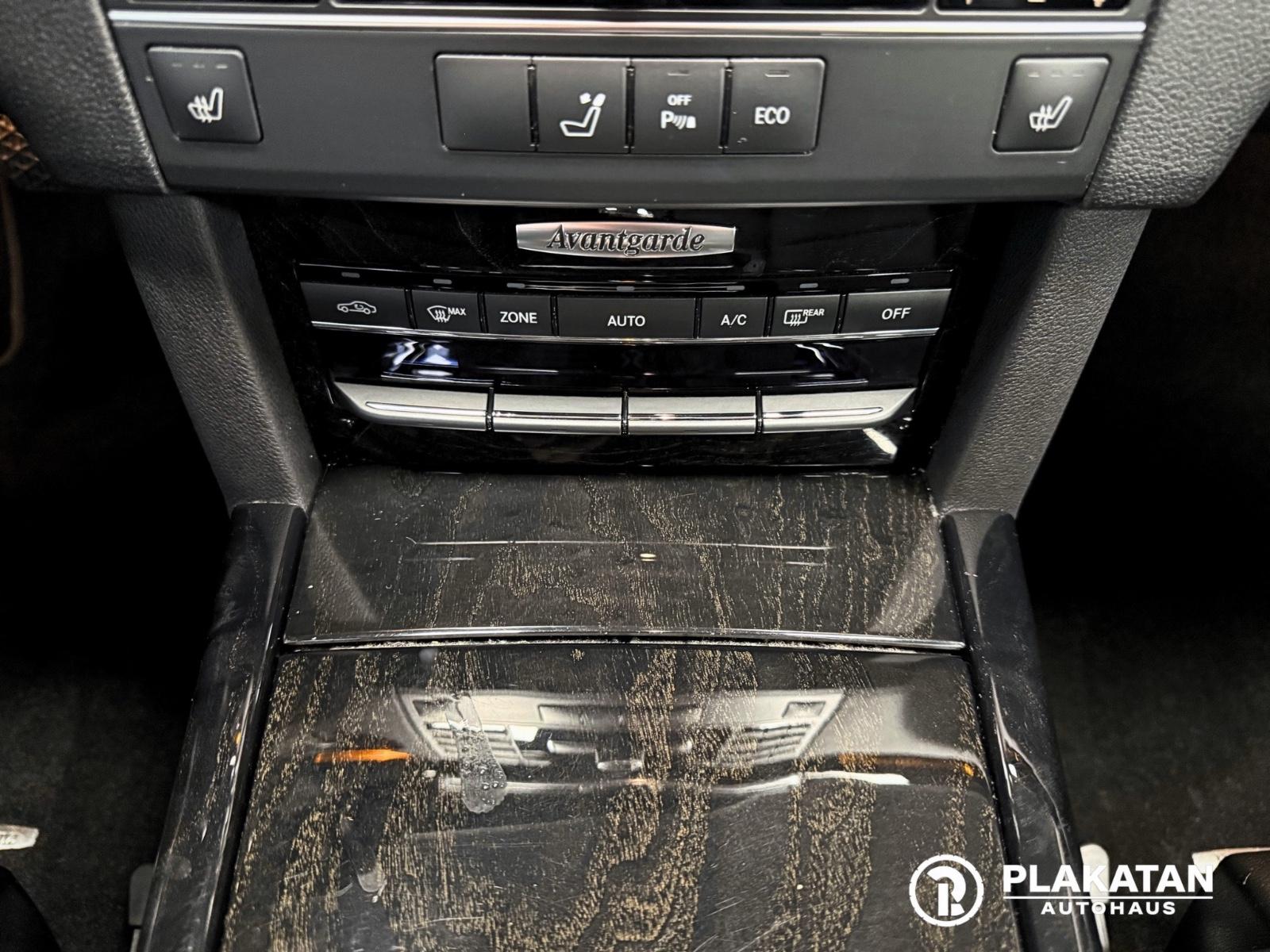Mercedes-Benz E 200 Tempomat Navi Bi-Xenon 2Hand MB-Service