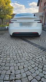 Tesla Model 3  Highland RWD aus März 2025 - Tesla Model 3: Highland