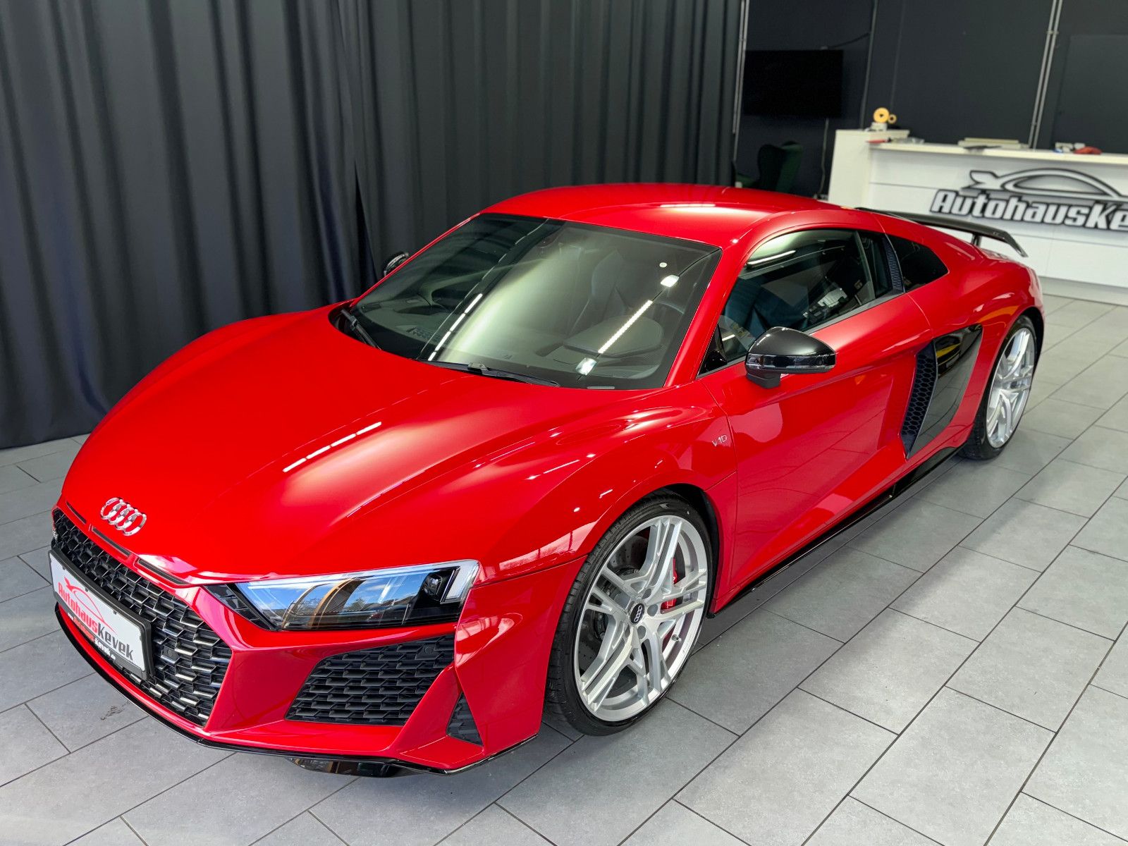 Fahrzeugabbildung Audi R8 Coupe 5.2 FSI quattro performance|B&O|KERAMIK