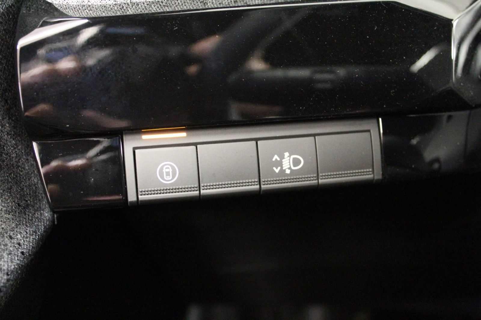 Fahrzeugabbildung Renault Clio VI TCe 115 EDC Techno *Neues Modell*