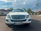 Mercedes-Benz Mercedes ML 320 - Mercedes-Benz ML 320 in Duisburg