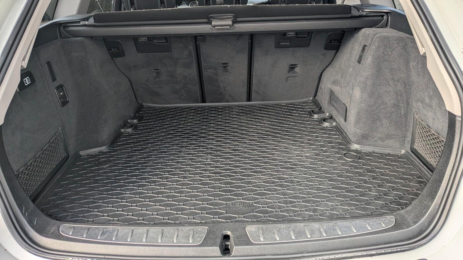 BMW 318d Touring Advantage A/T - AHK + Standheizung