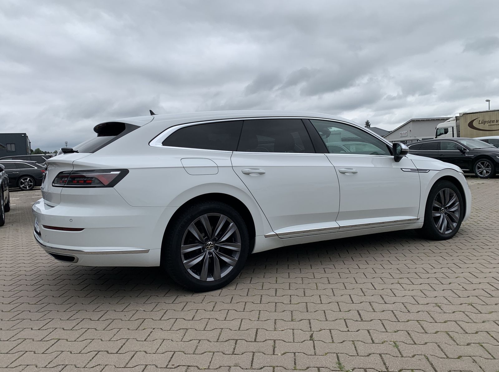 Fahrzeugabbildung Volkswagen Arteon Shooting Brake 2.0 TDI*Leder*AHK*LED*