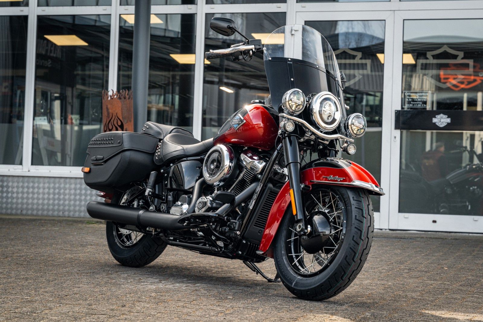 Fahrzeugabbildung Harley-Davidson HERITAGE CLASSIC FLHC 117 MY25 - Kurzfristig ver