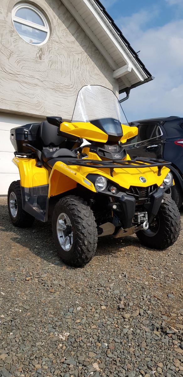 Can-Am Outlander 2015 — rear view