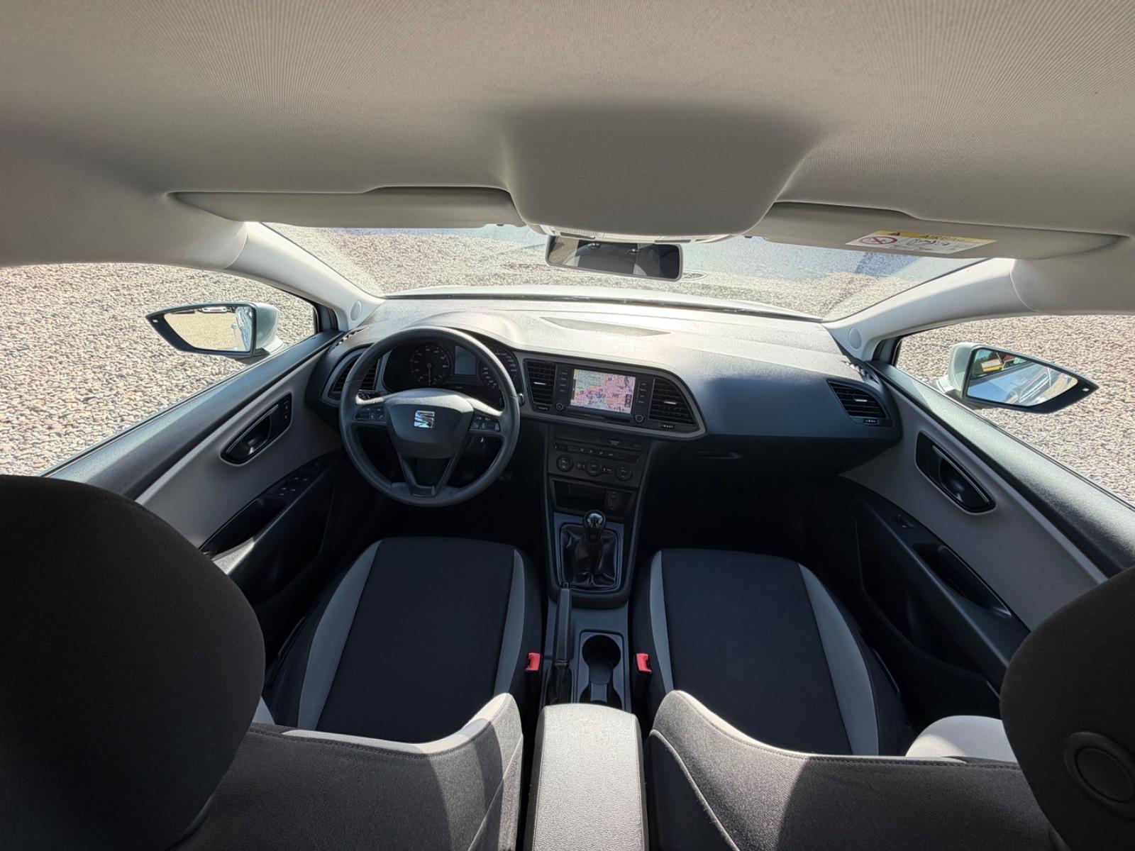 Seat Leon ST Reference Sportsitze Sport Lenkrad
