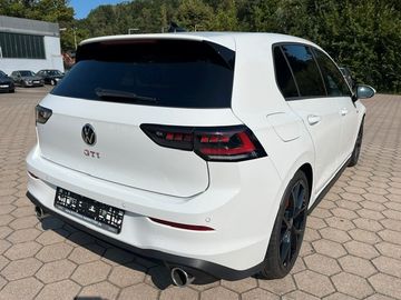 Volkswagen Golf VIII Lim. 2.0 TSI GTI Matrix19 ZollACC