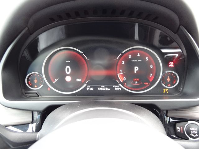 Fahrzeugabbildung BMW X5 M50/M-Sport/2.Hd/B&O/Soft/HUD/Pano/AHK/360Kam