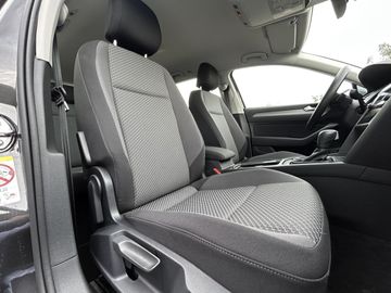 Volkswagen Passat Variant - 12