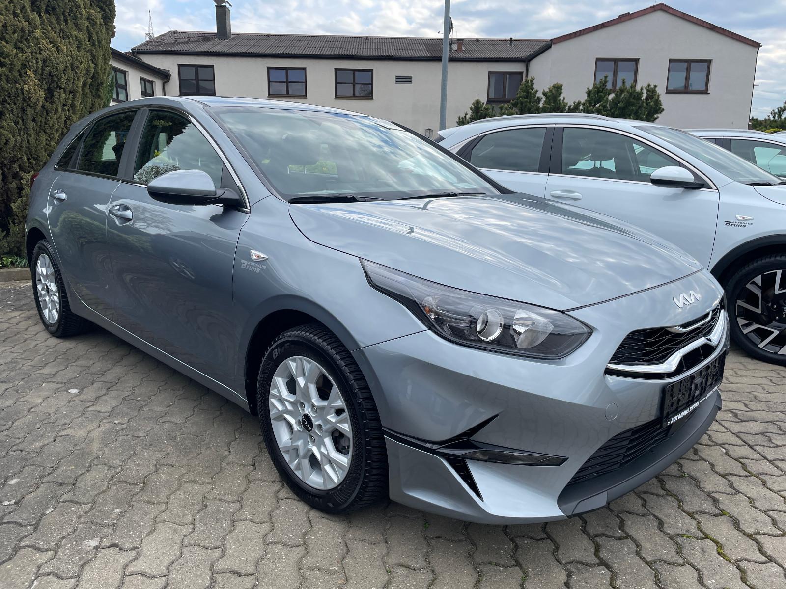 Kia Ceed 1.5 T-GDI DCT Vision Komf+