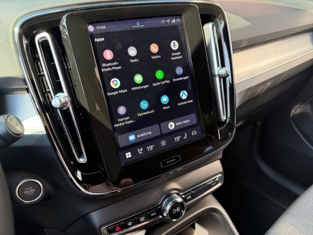 Volvo XC40 B3 Plus Black Edition mit PixelLED,360Kamer foto 17