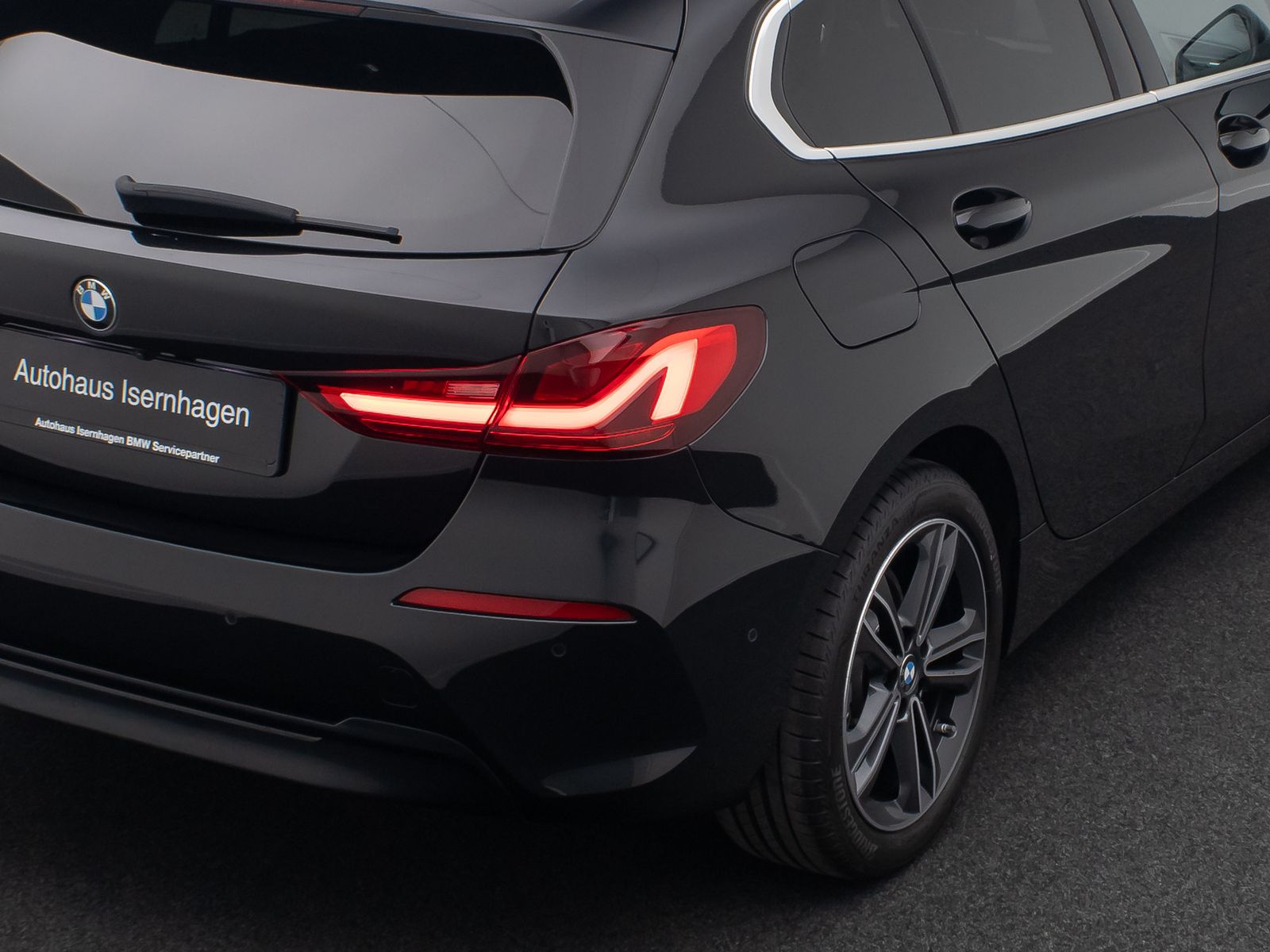 Fahrzeugabbildung BMW 118i Sport Line Kamera DAB Lenkradhzng Panorama