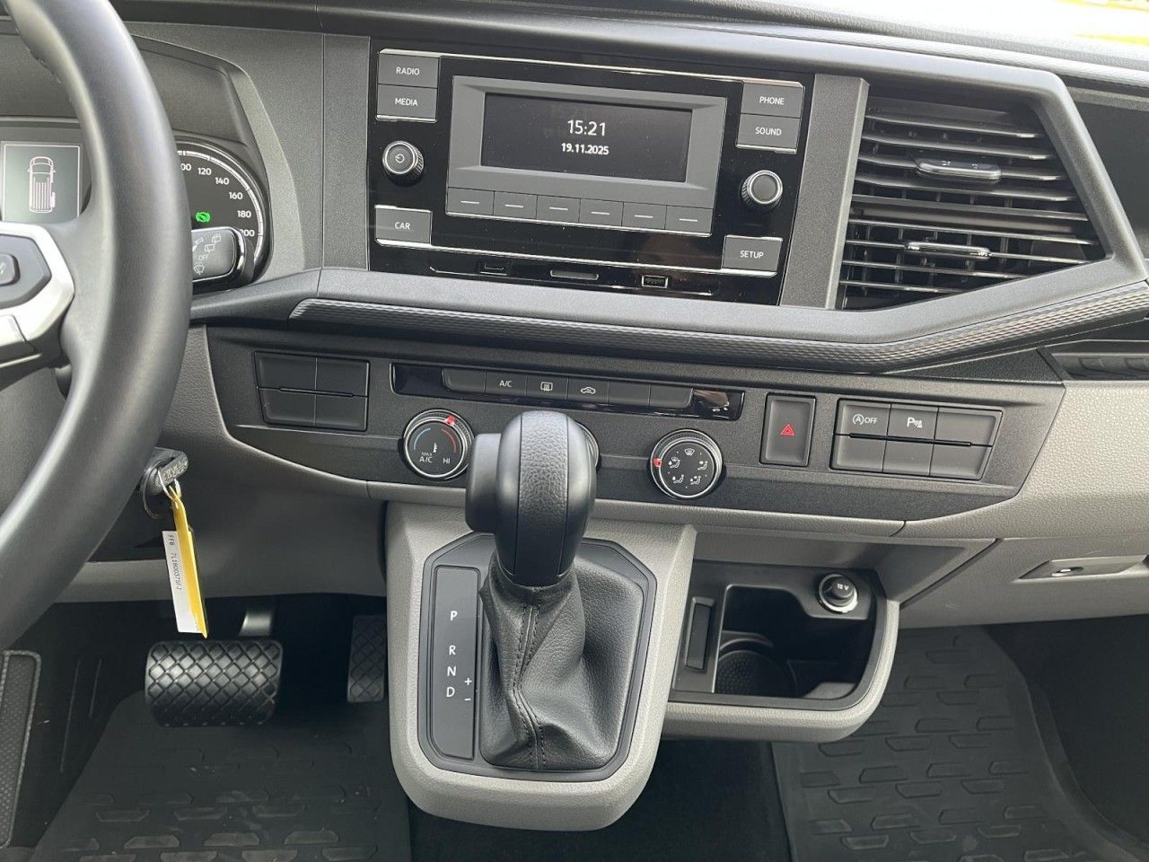 Volkswagen T6 Kombi - Bild 17