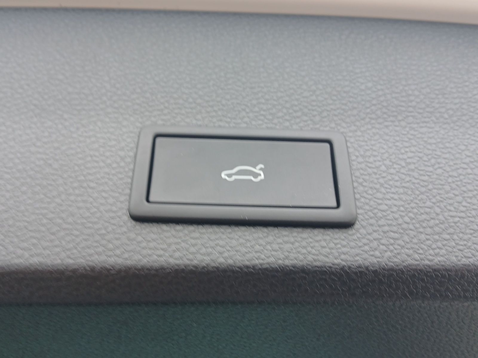 Fahrzeugabbildung SEAT Ateca 2.0 TDI Road Edition DSG ACC Kamera