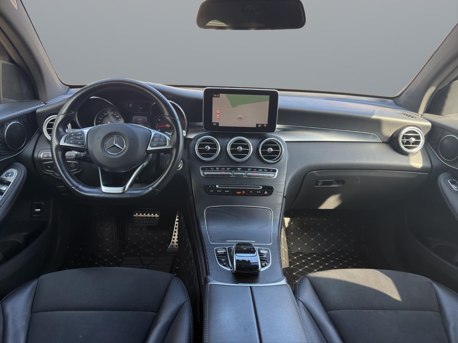 Mercedes-Benz GLC 300 Coupe 4M+AMG+LED+360°Cam+Night Paket