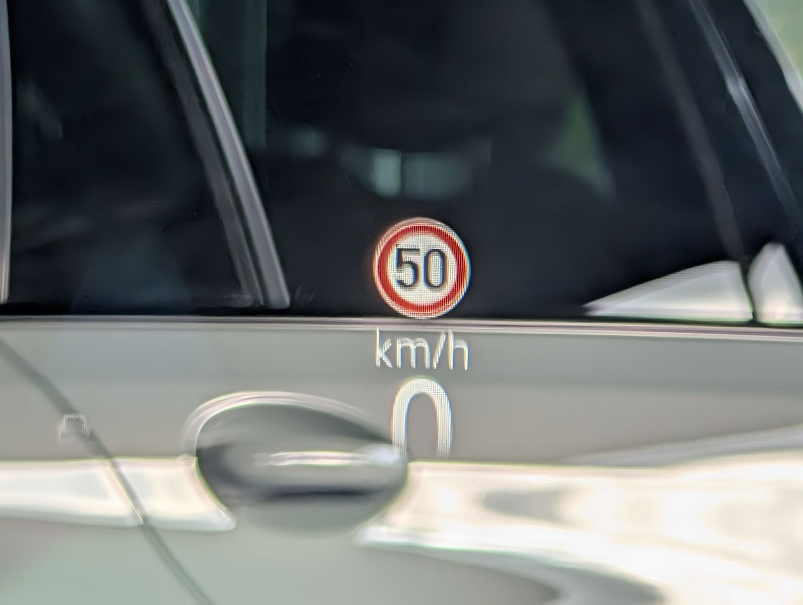 Fahrzeugabbildung Volkswagen Tayron 2.0TDI 4M R-Line Launch Pano Black AHK 20