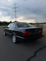 BMW E34 518i NUR 33.000km Sammlerzustand! - BMW 518 von privat