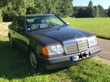 Mercedes-Benz CE 230   sehenswerter Zustand   H-Kennzeichen - Mercedes-Benz CE 230 aus 1991