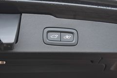 Fahrzeugabbildung Volvo V60 Inscription T8 Plug-In Hybrid AWD*PANO*STHZ